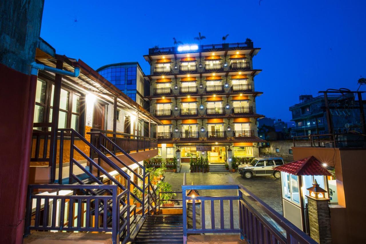 Hotel Kausi Pokhara Eksteriør billede